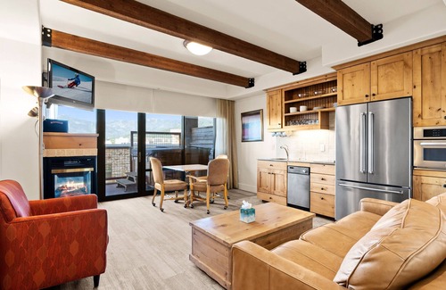 Kimball Junction Condo | Washer/Dryer, Fireplace, Balcony | Park City Views + Private Hot Tub