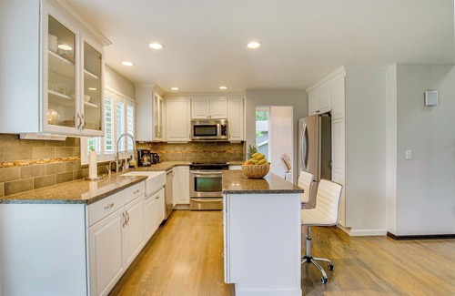 Marysville House | Washington Retreat w/Yard - Near Seattle!