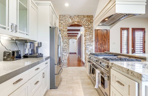 Green Springs Villa | Washington Villa 1 Mi to Golf: Great for Groups!