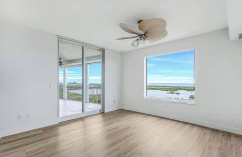 North Naples Condo | WATCH SUNSET FROM THIS FURNISHED, GULF FRONT, 2 BED/2 BATH + DEN 1790 SQFT CONDO