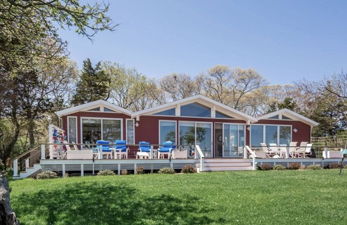 Clearwater Beach House | Water Front East Hampton Home- Expansive bay views