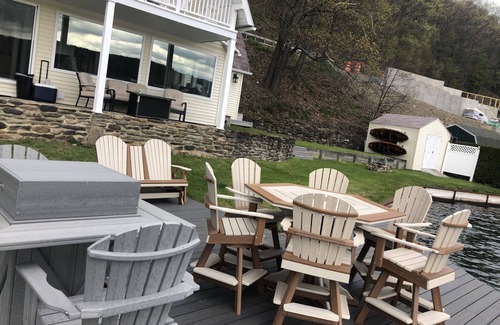 Hammondsport House | Water Front House Near Keuka Lake Wineries