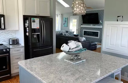 Nags Head House | Water Front Luxury, Fisherman/Boaters Dream - TIKI Bar, New Kitchen, Firepit.