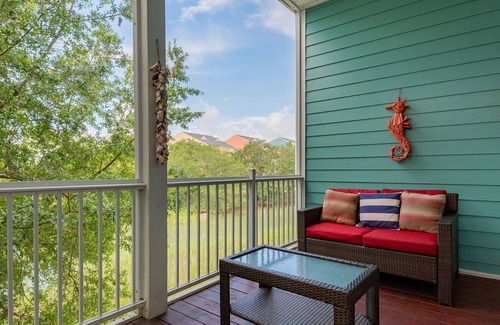Waters Edge House | Water's Edge 101 - 3BR/3BA Updated Townhome - Pool - Fishing Dock