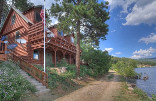 Bayfield Cabin | Water's Edge Cabin on Lake Vallecito | Waterfront, Lake Views, Walk to Marina