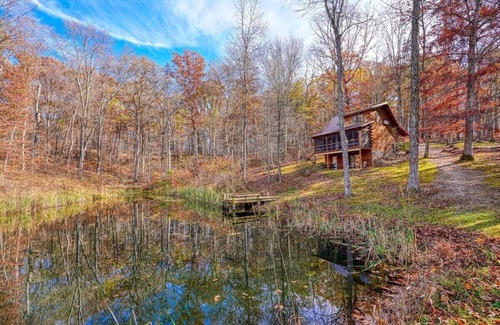 Logan Cabin | Water's Edge | Hocking Hills