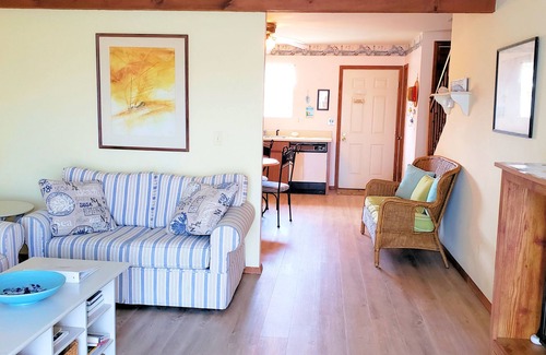 Deep Hole House | Water's Edge - Water Front/Access - Townhouse with community pier, NO LINENS