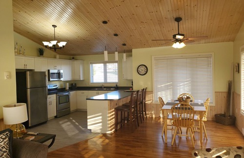 Bayview House | Water view cottage 5 min to Cav Beach, Golf, Anne Green Gables