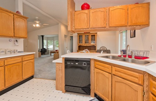Port Angeles House | Water View Home, and private beach access, Quiet with Nature trails