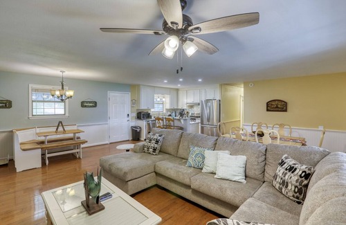 Donalsonville House | Water view,just at ten feet from backyard,kids can fish from the dock,bar&grill.