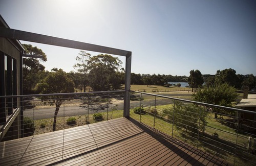Newlands Arm House | Water views, open-plan living & stunning decor in Newlands Arm