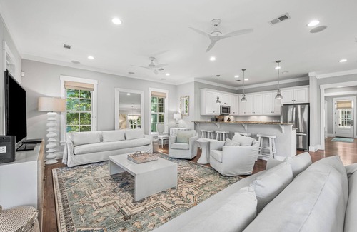 Watercolor House | WaterColor Park District Luxury | Exclusive Beach Club Access + Golf Cart
