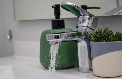 Greater Johannesburg Metropolitan Area Apartment | Waterfall Luxury Suites