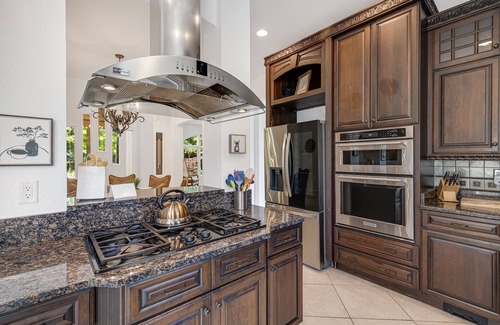 Fletcher House | Waterfall Manor | Mountain Luxury w/Fireplaces & Views + Biltmore Pass