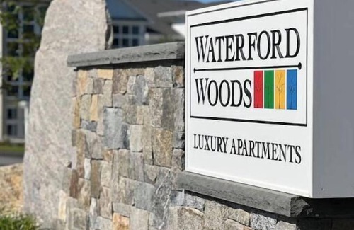Central Waterford Apartment | Waterford, CT - Beautiful 2 Bedroom/2 Bath, 2nd Floor Apartment, 1,252SF