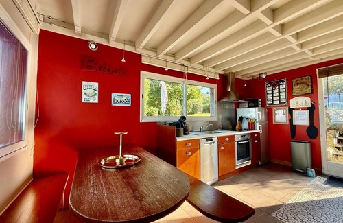 Cricqueboeuf House | Waterfowl with their feet in the water