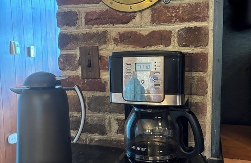 Terrell Cabin | Waterfront Cabin: beach, hot tub, kayaks & panoramic lake views