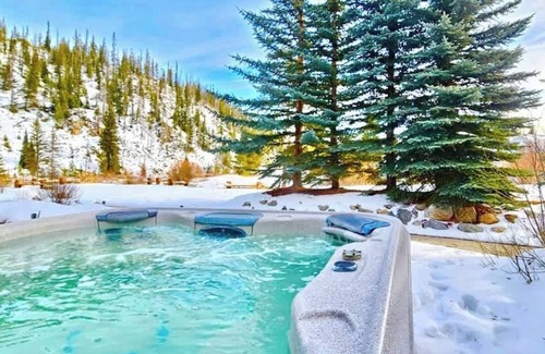 Breckenridge House | Waterfront, 10min>Ski, Spa, Game Rm, 3 car heat gr