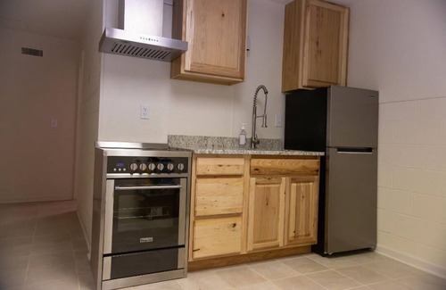 Noel House | Waterfront 2-bedroom house in Noel on the Elk River