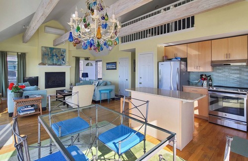 North Truro Cottage | Waterfront 2BD Cottage: RIGHT ON THE BEACH, Water View, Direct Beach/Water Access, Lovely Deck & A/C