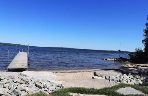 Port McNicoll House | Waterfront 3 Bedroom Home