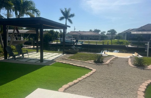 Pelican House | Waterfront 3-bedroom house in Cape Coral