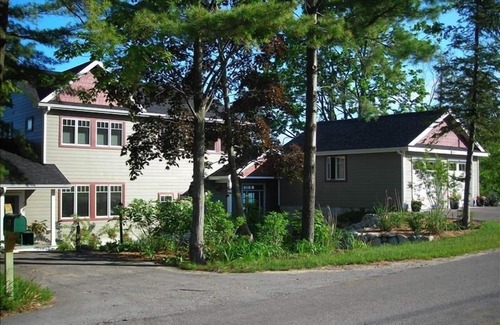 Suttons Bay House | Waterfront 4 bed/4 bath in the heart of wine country. Reduced May 15 & 22 wknd
