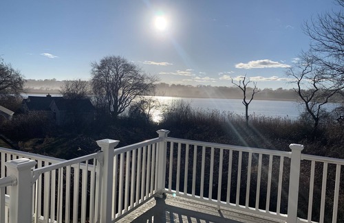 Bonnet Shores House | Waterfront 4 Bedroom House with Beautiful Views - Short Walk to Kelly Beach!