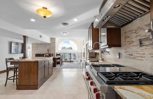 Downtown Fort Lauderdale House | Waterfront 5 Bed/5Bath Home-Pool, Dock, Las Olasnn
