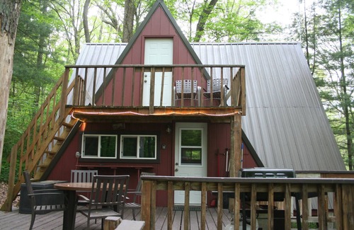 Rockbridge Cottage | Waterfront A Frame w/Private Dock, 2 Kayaks, 1 Canoe + Hot Tub!
