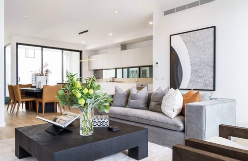 Safety Beach Villa | Waterfront at Martha Cove Premium Poolside Luxury