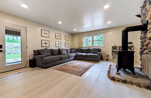 Saginaw House | Waterfront Barndominium on Private Lake North of Duluth