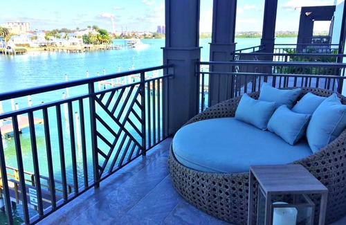 Clearwater Beach House | Waterfront Beachhouse Steps Away from Nation's #1 Beach