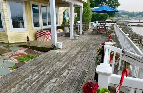 Northport House | Waterfront Beautiful Fun Beach House Sunsets Inspiring Peaceful 1hr NYC Wow