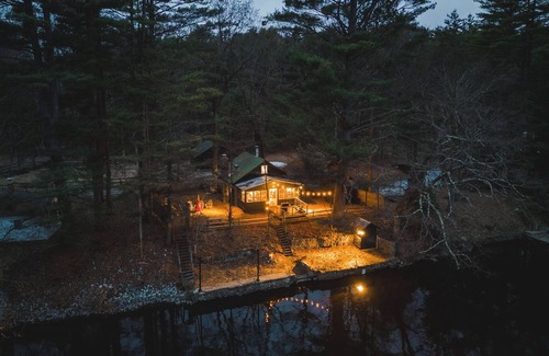 Corinth Cabin | Waterfront Birch Cabin near Saratoga, Lake George