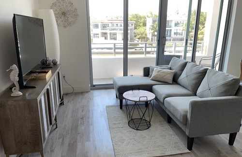 North Trail Condo | Waterfront Brand new condo downtown Sarasota, Florida