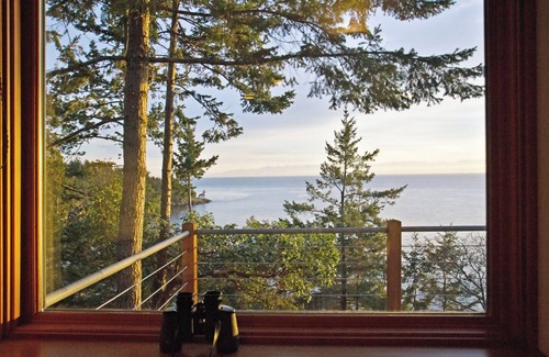 Friday Harbor House | Waterfront Cabin! Adults Only (Whale Watch Point)