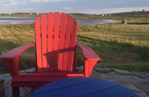 Kingsburg House | Waterfront cape walk to two long, sandy beaches in pastoral seaside settlement