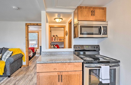 Arkdale Cabin | Waterfront Castle Rock Lake Cabin w/Deck & Grill