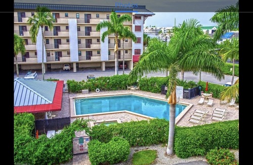 Naples Condo | Waterfront condo in Naples
