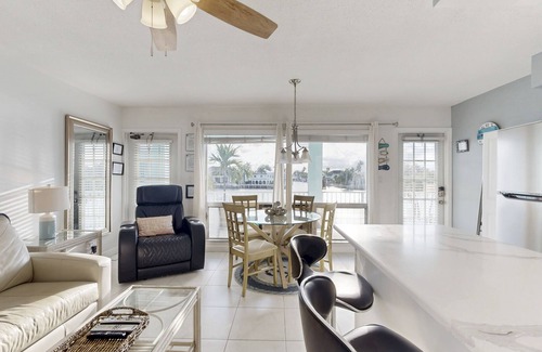 Pompano Beach Condo | Waterfront condo near beach w/Intracoastal Waterway view, shared pool