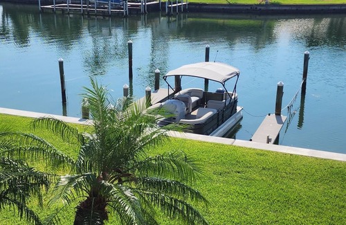 Tierra Verde Condo | Waterfront condo newly remodeled and furnished. Community pool and tennis court.