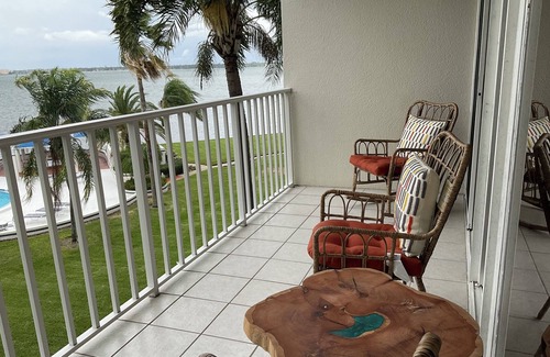 Bayway Isles Condo | Waterfront condo with stunning views on Boca Ciega Bay - Isla Key - Updated