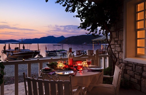 Sogut Villa | Waterfront Cottage - One Bedroom Villa, Sleeps 2