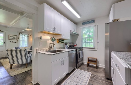 Charlestown Cottage | Waterfront cottage in historic Charlestown, Maryland