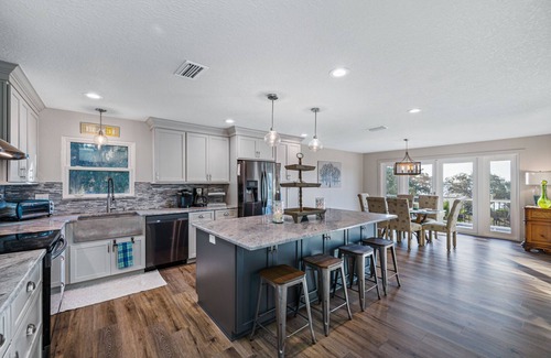 Crystal Beach House | Waterfront Crystal Beach Home with Gulf View & Beautiful Sunsets