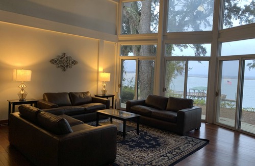 Beaufort Cottage | Waterfront! Deepwater! Private Dock! Cottage in the City!