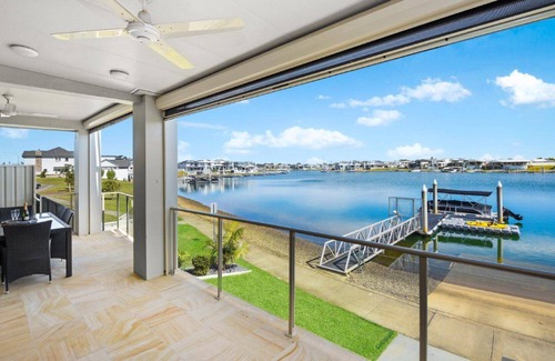 Port Macquarie House | Waterfront Delight, TOP NOTCH