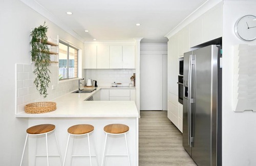 Buddina House | Waterfront Delight - Pool, Aircon ZG8
