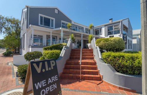 Knysna Central Apartment | Waterfront Delight